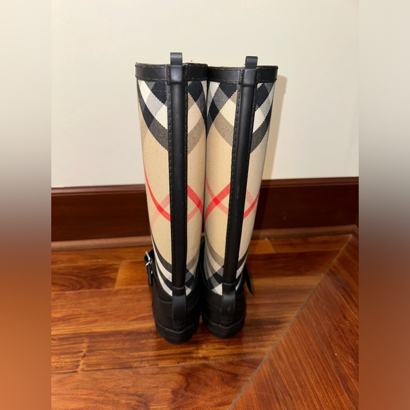 Burberry Rubber boot with vintage check upper - Picture 2 of 8